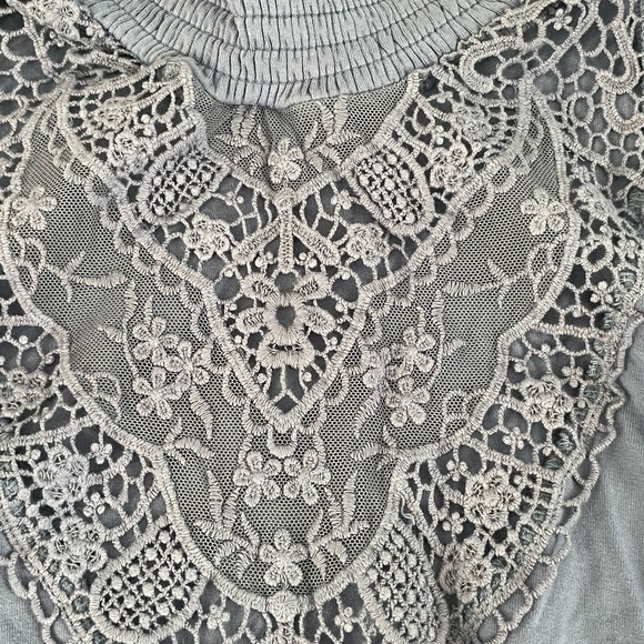 NWOT Venus Open Shoulder Top Medium - Picture 3 of 6